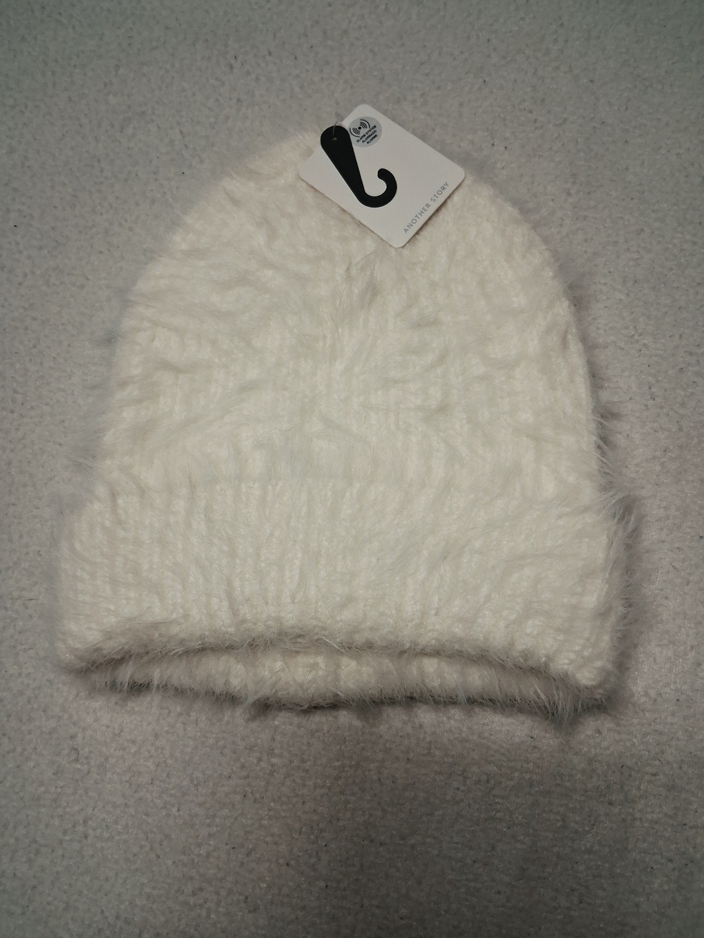 4/20$ Soft White Fuzzy Knit Beanie Hat - Women's Winter Accessory